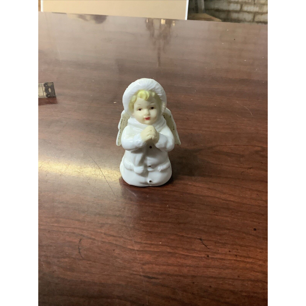 Grandeur Noel ANGEL Knees Praying PORCELAIN FIGURINE Cherub Christmas Wings
